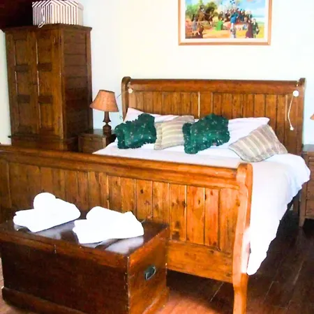 Prázdninový dům Authentic Irish Cottage, Rural Ballymascanlon