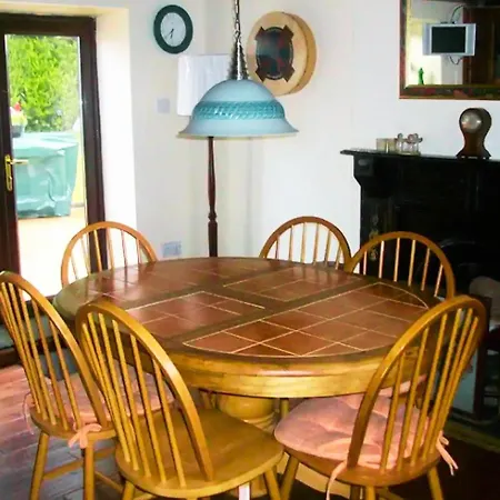 Prázdninový dům Authentic Irish Cottage, Rural Ballymascanlon Ballymascanlan