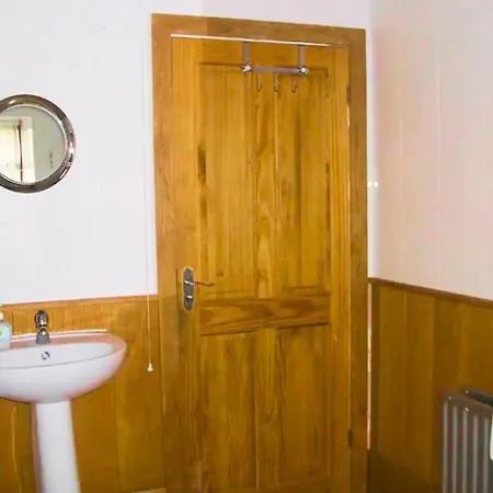 Prázdninový dům Authentic Irish Cottage, Rural Ballymascanlon