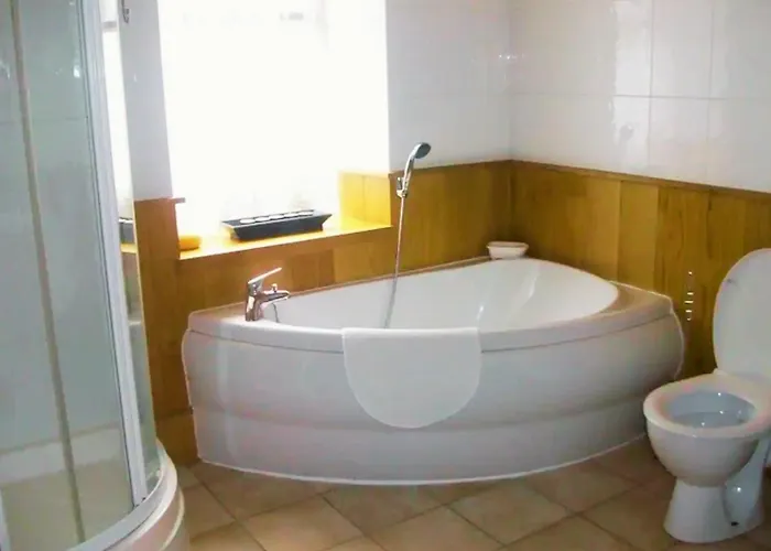 Authentic Irish Cottage, Rural Ballymascanlon Hébergement de vacances *